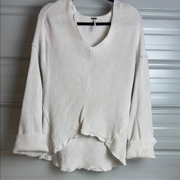 Free People Women’s Cream Oversized V-Neck Sweater XS - Picture 1 of 6